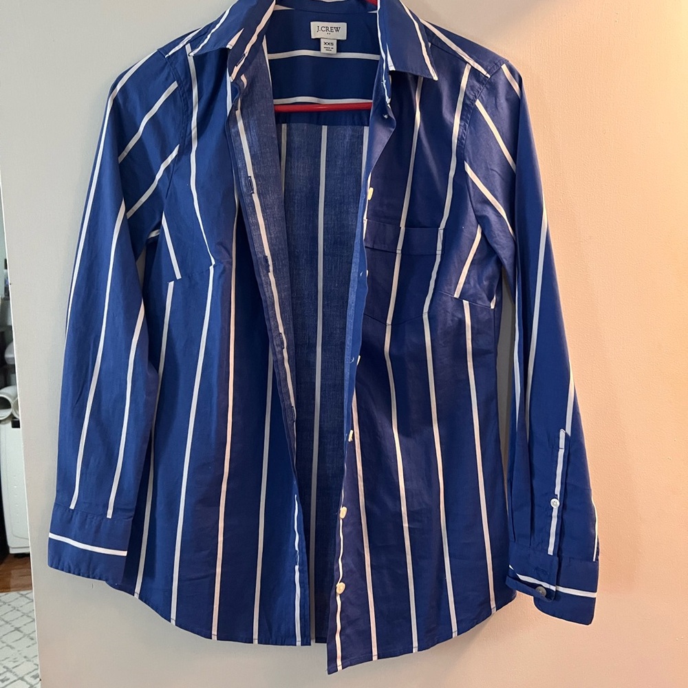 J. Crew Men's Blue and White Striped Shirt